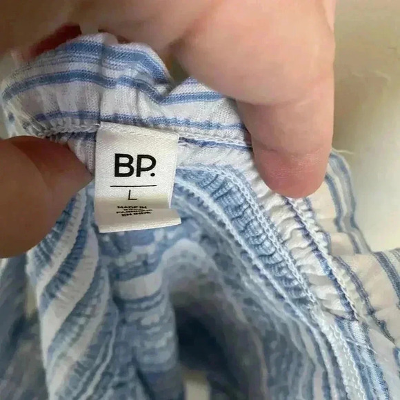 BP Striped Smocked Crop Tank Top Size Large - Picture 8 of 8